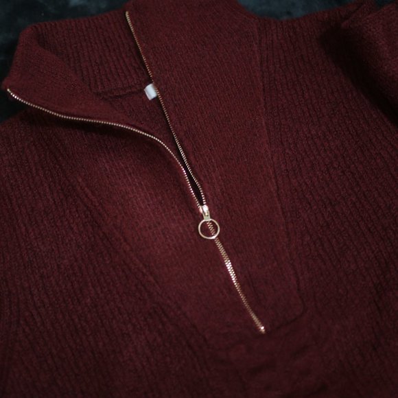 NWOT Long Sleeve Burgundy Sweater With Front Zipper. - Picture 8 of 8